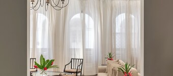 42 Lighthouse Street