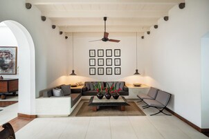 Sala de estar en el lobby