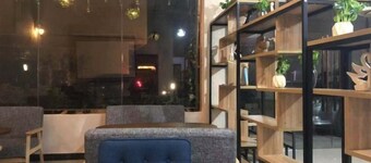 Chuanyu Impression Holiday Hotel