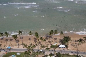 On the beach - Beachfront 2 Bedroom Apartment (Las Terrenas)