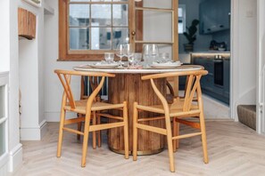 Dining - The Neptune - Pet friendly (Henley-On-Thames)