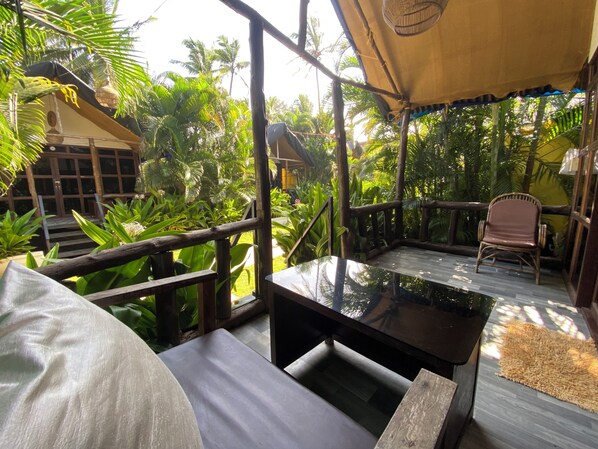 Deluxe Cabin | Terrace/patio - The village agonda beach cottages (Canacona)