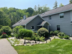 Exterior - Boardman River, Fire pit, Game Room, Hot tub, Sauna (Traverse City)
