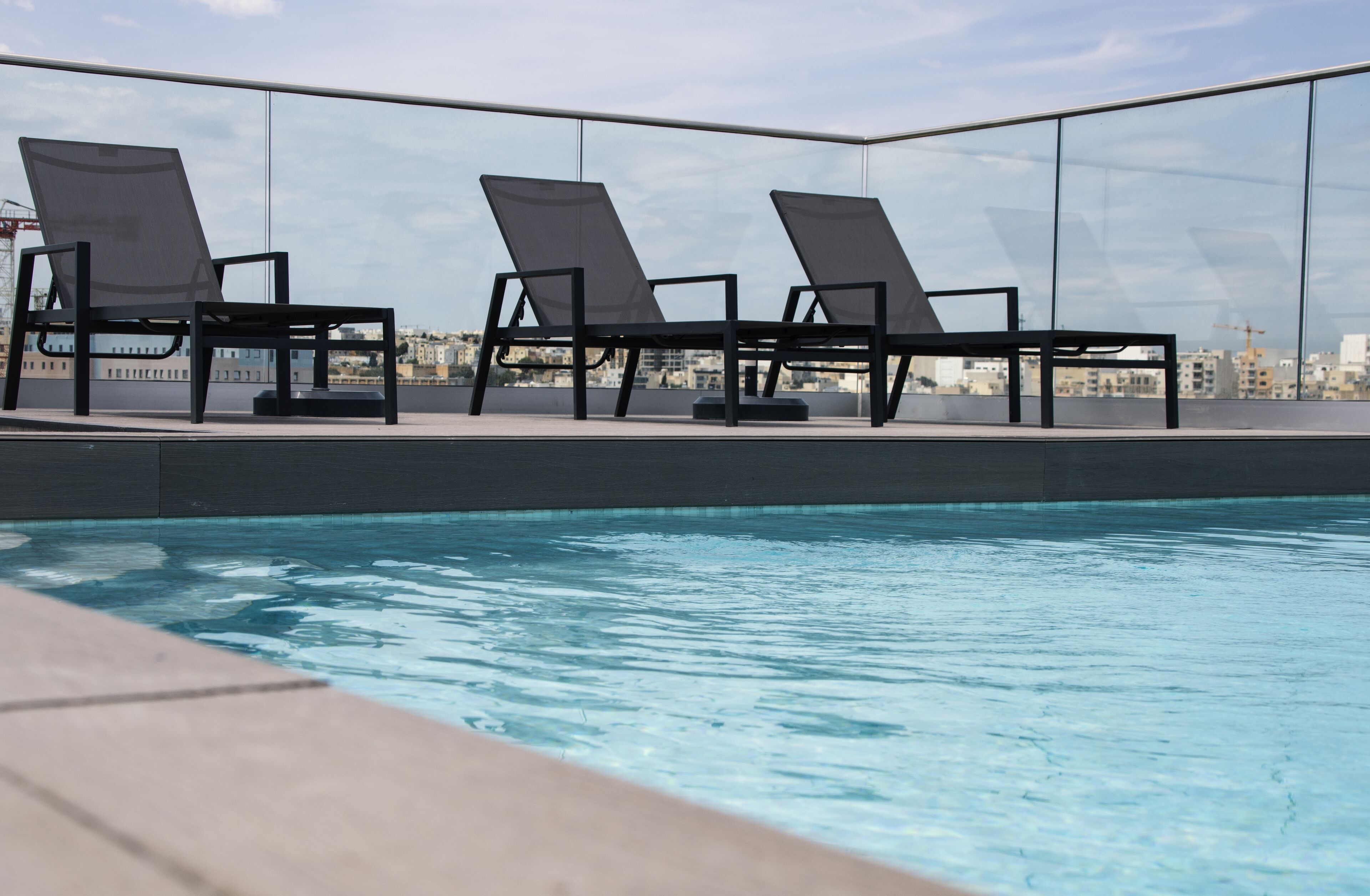 Bar en la piscina