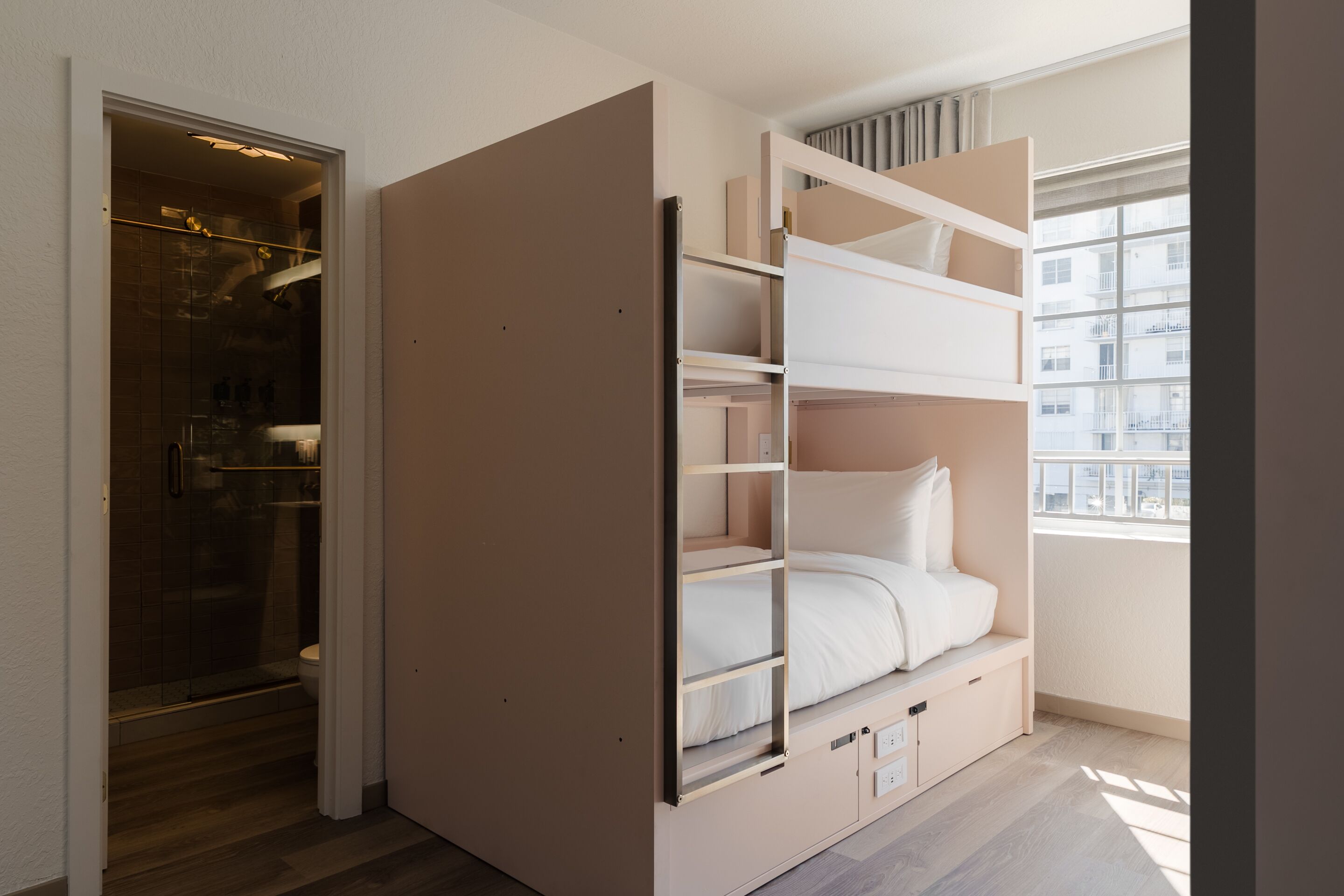 Found Miami Beach powered by Sonder | Double Bunk Room