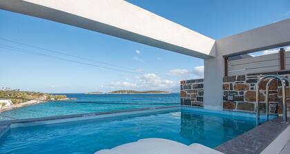 Ammos Luxury Suites