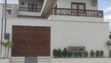 Fachada da propriedade