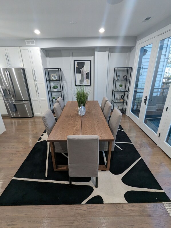 Dining - Beautiful Home in Washington DC (Washington)