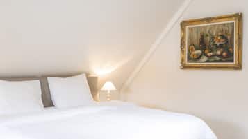 家庭套房 | 隔音、免费 WiFi、床单