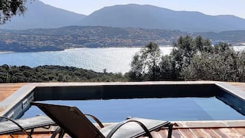 Comfort Studio Suite, 2 Bedrooms, Private Pool, Sea View | Terrace/patio