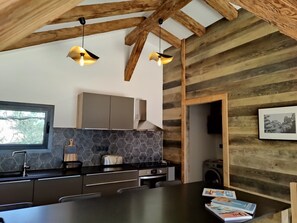 Cabin | Private kitchen | Full-size fridge, microwave, stovetop, dishwasher