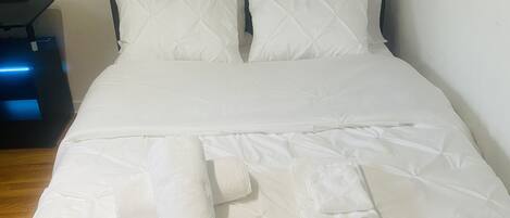 1 chambre, accès Internet, draps fournis