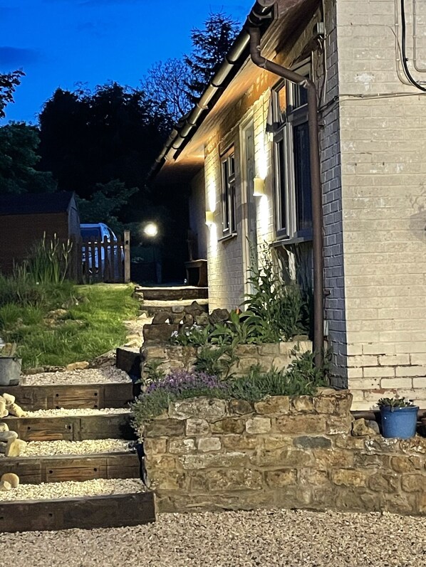 Exterior - Gable Cottage (Oakham)