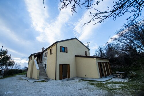 Apartment in farmhouse 5 minutes from Portonovo