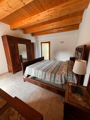 1 camera, Wi-Fi, lenzuola