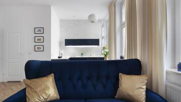 Iron/ironing board, free WiFi