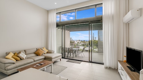 Cabarita Beachside Apartments 31 - Linen Provided - Min. 3 Night Stays!