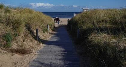 Seebad Ahlbeck - großzügige FeWo mit Meerblick in direkter Strandnähe