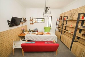 Restaurant - Meet Inn (Dali)