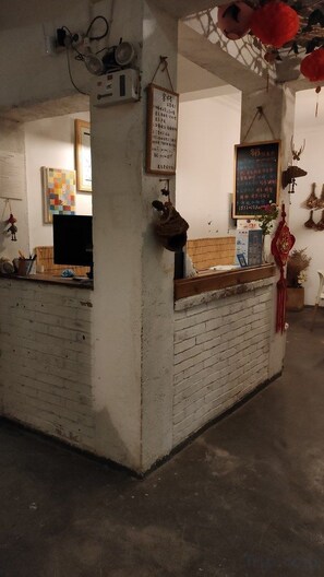 Unclassified image, 4 of 91, button - Meet Inn (Dali City)