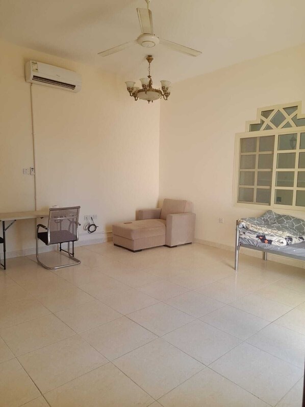 Economy-Villa, 4 Schlafzimmer | Wohnbereich