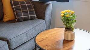 Appartement, privébadkamer | Interieur
