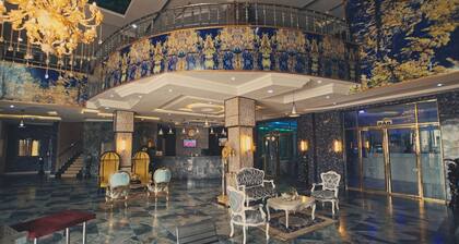 Candellux Imperial Hotel and Suites