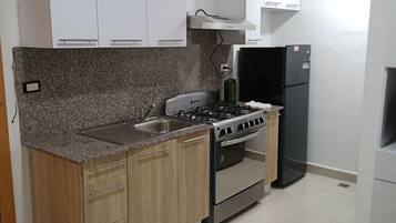 Fridge, microwave, oven, coffee/tea maker