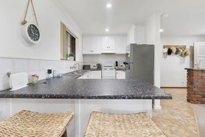 Fridge, microwave, oven, coffee/tea maker