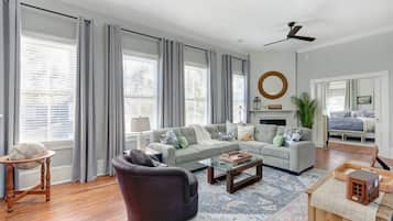 TV, fireplace, offices