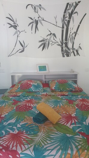 1 bedroom, travel crib, WiFi, bed sheets