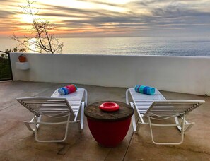 ลานระเบียง/นอกชาน