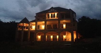 Lake front, three-story home! Great multi-family getaway with new WiFi!!