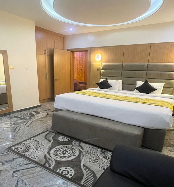 Departamento ejecutivo | Ropa de cama de alta calidad y decoración personalizada 