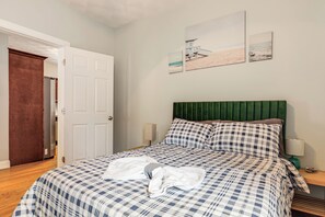 2 quartos, escrivaninha, Wi-Fi, roupa de cama