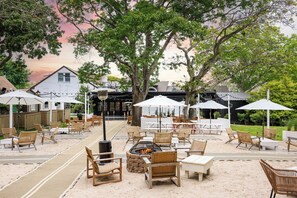 Exterior - Ruschmeyers (Montauk)