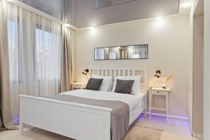 1 室のベッドルーム、WiFi、ベッドシーツ