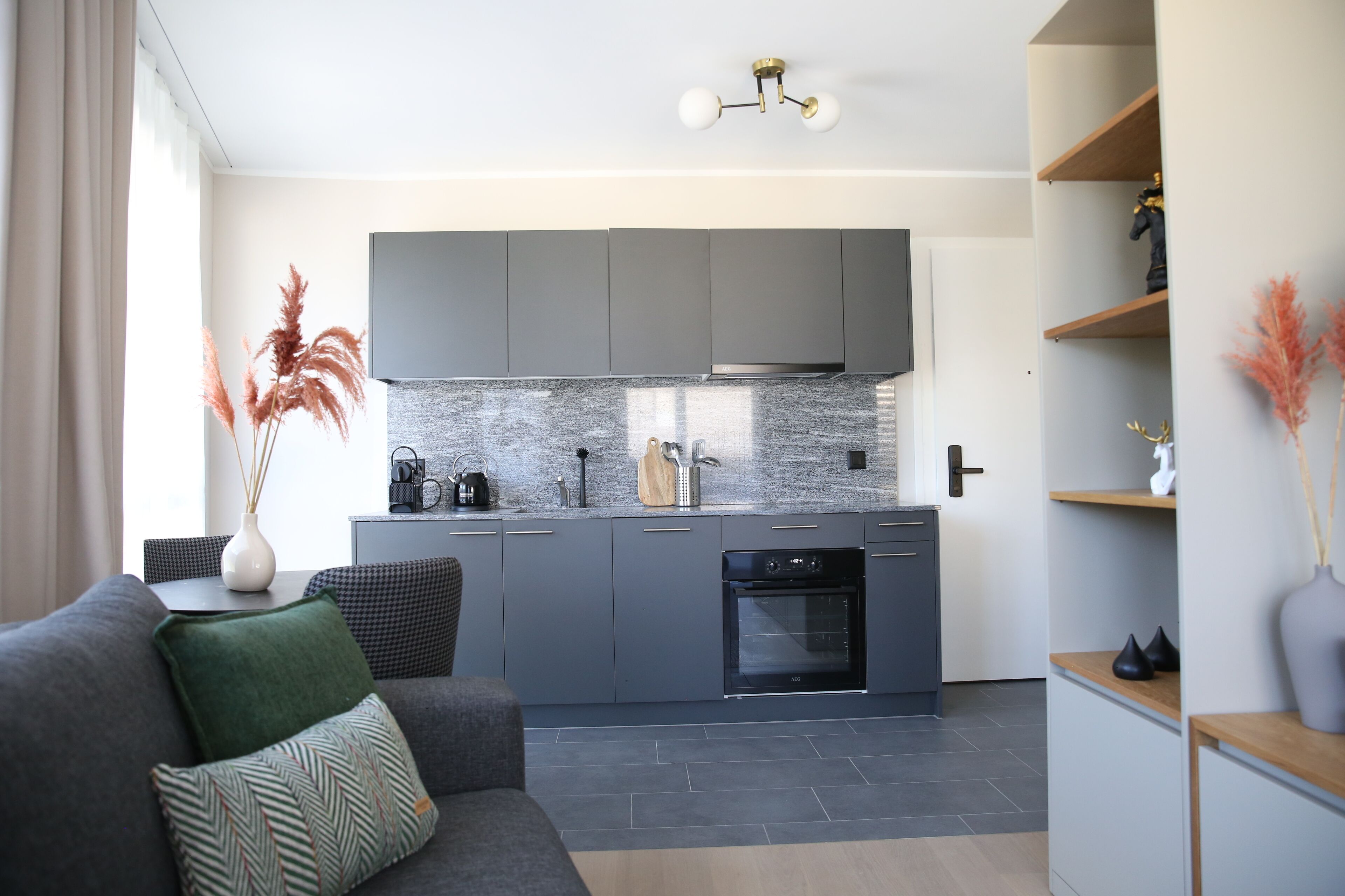 Superior Apartment, 1 Bedroom, Kitchen, River View | Private kitchen | Full-size fridge, microwave, oven, stovetop