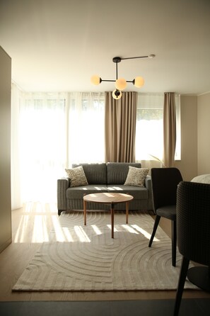 Basic Apartment | Free WiFi, bed sheets