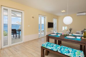 Dining - Apartman Nick (Posedarje)