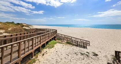 Holiday home ‘Soltroia Beach Court Villa’ with private heated pool, Wi-Fi and air conditioning