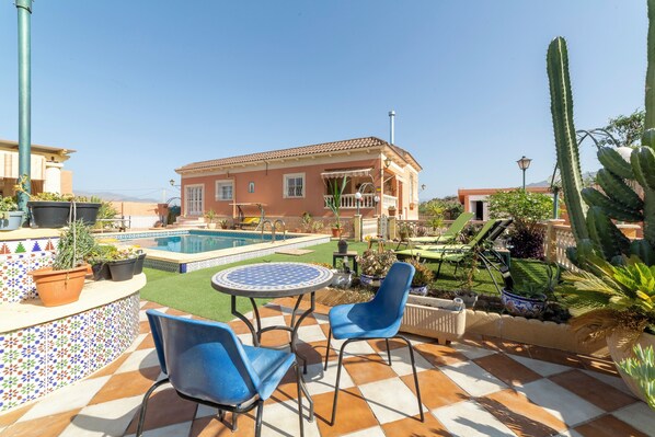 Pool - Vacation Home "Villa Mansa" with Mountain View, Private Pool & Wi-Fi (Pechina)