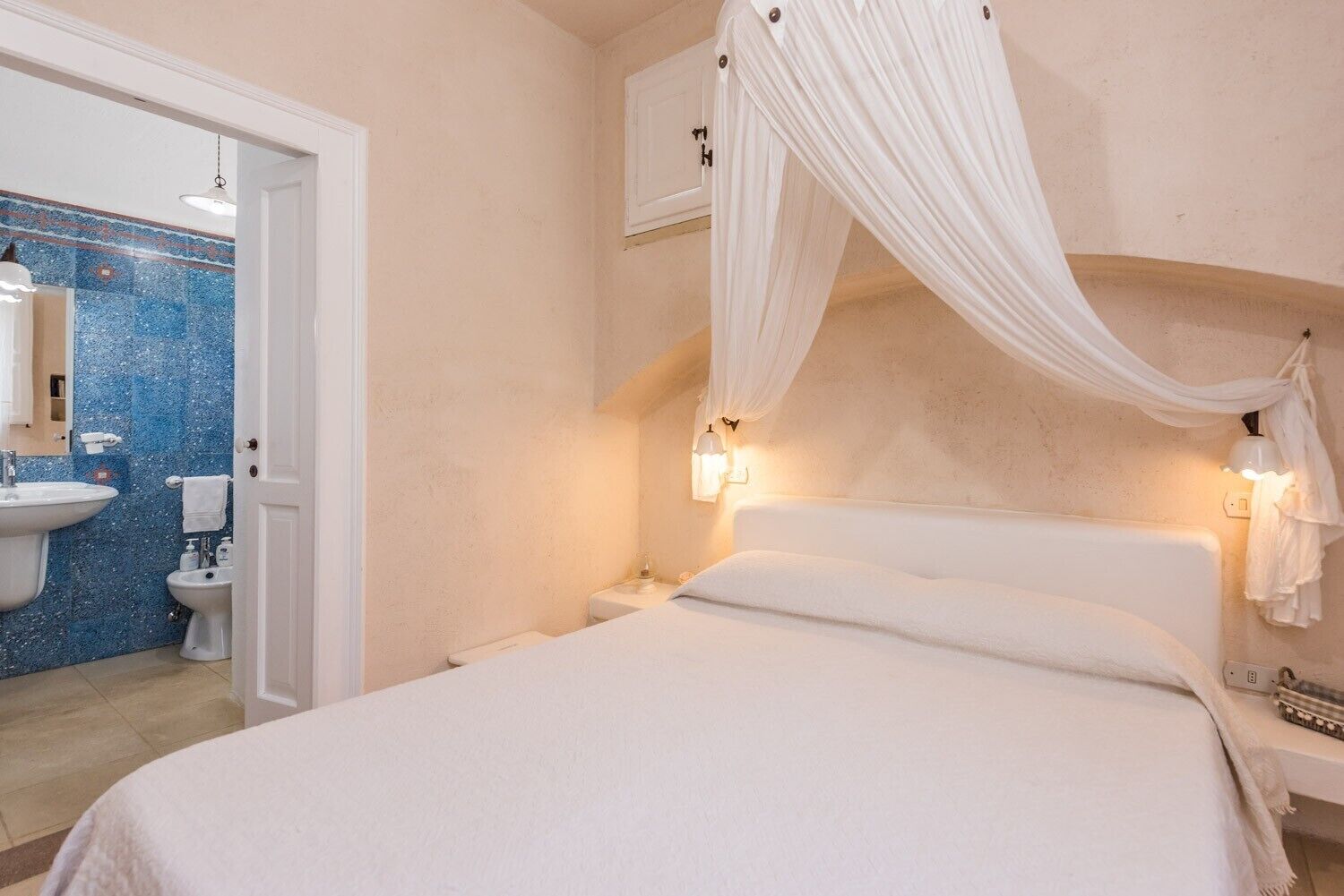 10 多间卧室、熨斗/熨衣板、免费 WiFi、床单