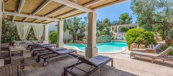Villa "Tia Maria Country Inn - exclusive" avec Piscine, Jardin & Wi-Fi