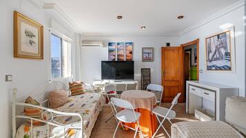 2 makuuhuonetta, ilmainen Wi-Fi, vuodevaatteet