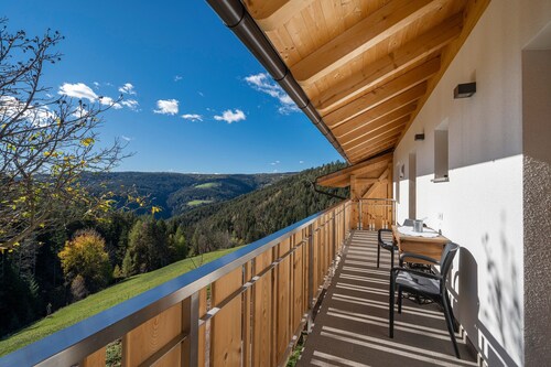 Ferienhaus 'Tholerhof' mit privater Terrasse, privatem Garten und WLAN