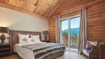 6 Schlafzimmer, BĂŒgeleisen/BĂŒgelbrett, kostenloses WLAN, BettwĂ€sche