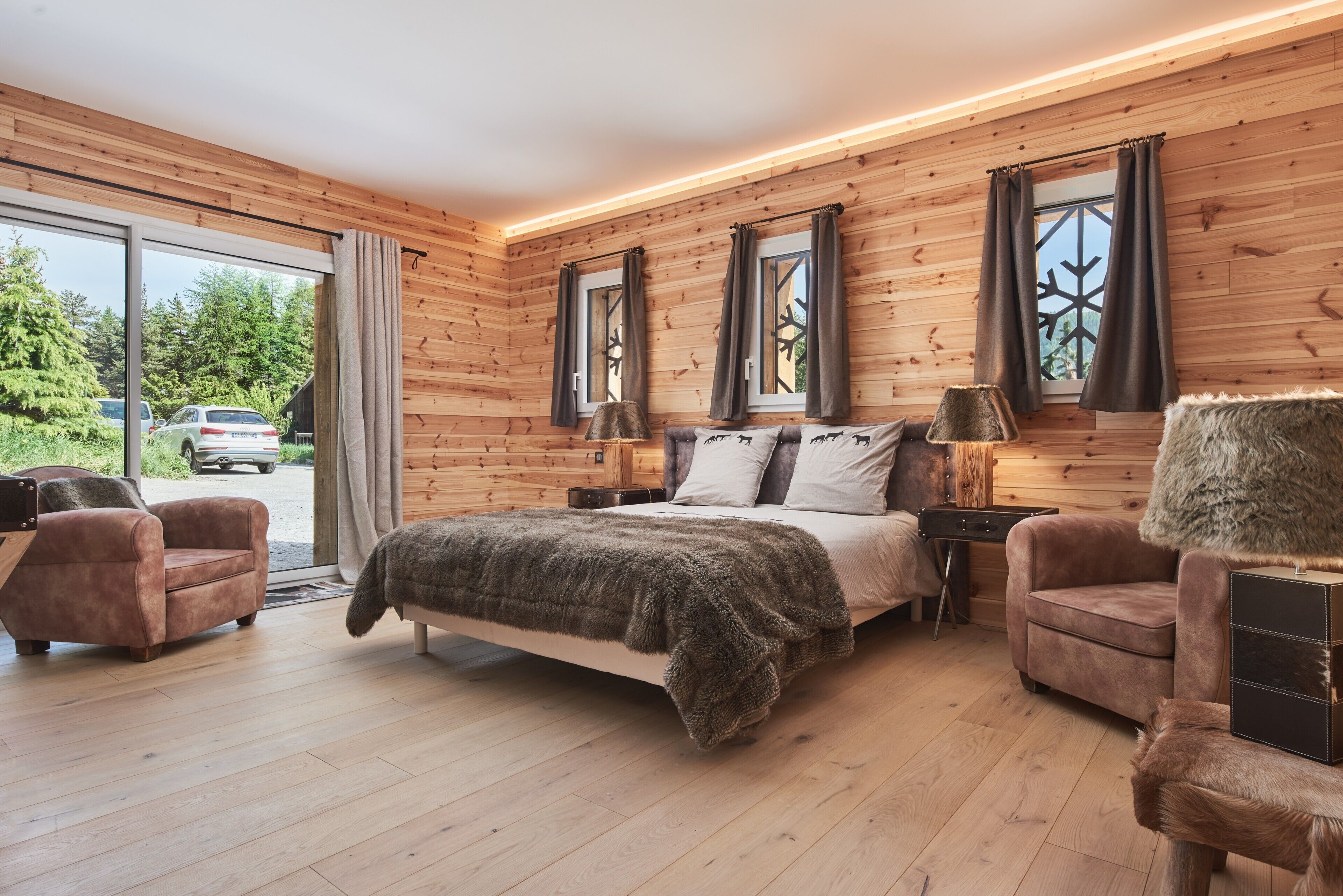 6 Schlafzimmer, Bügeleisen/Bügelbrett, kostenloses WLAN, Bettwäsche
