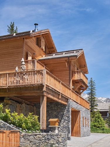 Luxury chalet with Terrace with Mountain View and Wi-Fi