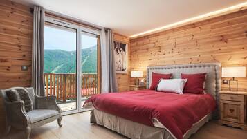 6 dormitoris, planxa i posts de planxar, wifi gratuïta i roba de llit